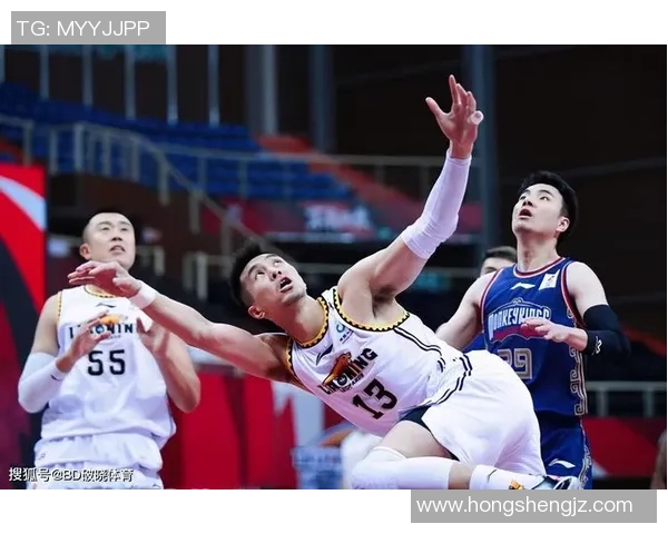 特马卡比与米兰阿玛尼的精彩对决揭示足球战术与球队实力的较量 特马卡比与米兰阿玛尼的精彩对决揭示足球战术与球队实力的较量